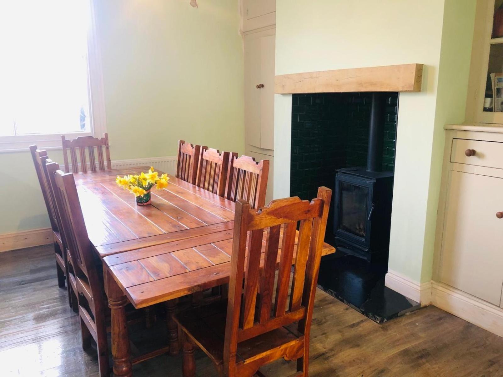 Llangollen Townhouse 4 Bedroom Екстериор снимка