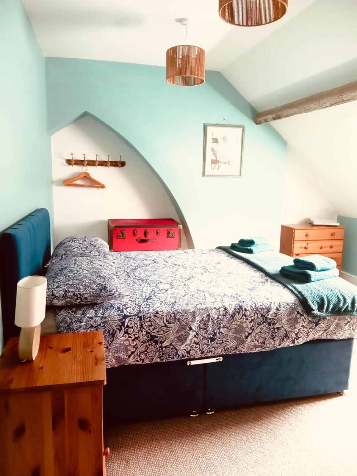 Llangollen Townhouse 4 Bedroom Екстериор снимка