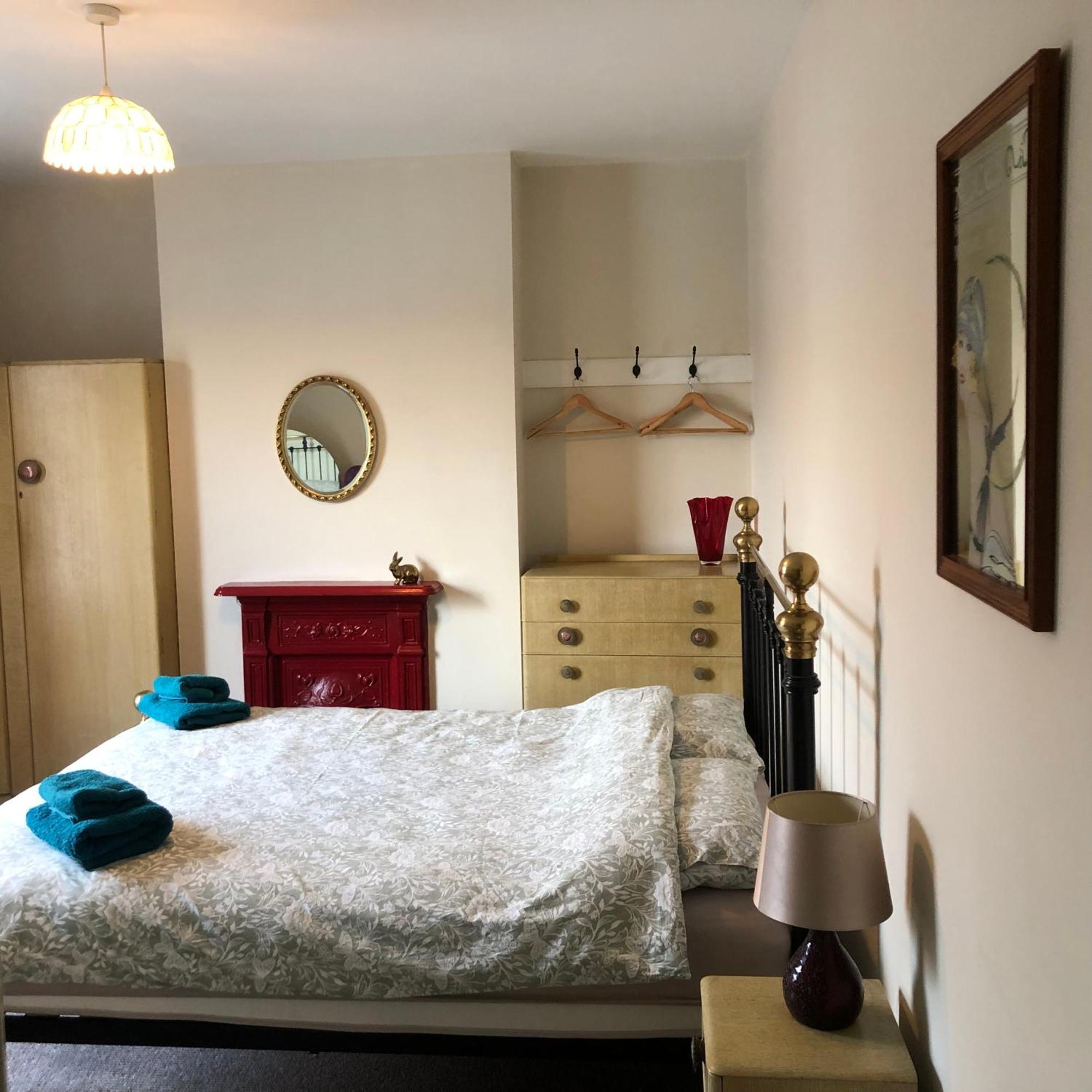 Llangollen Townhouse 4 Bedroom Екстериор снимка